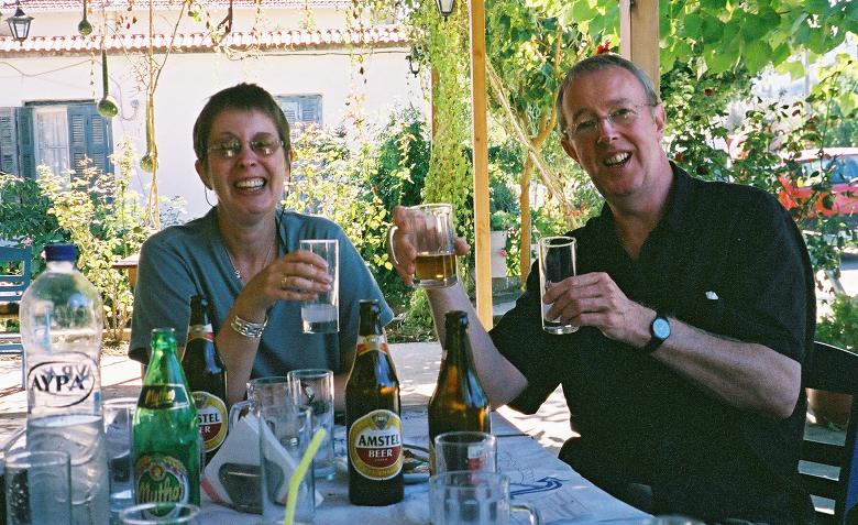 Jools & Paul enjoy some spanokopita (and a few beers)